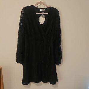 HALF ISLAND WOMAN LACE MINI DRESS L